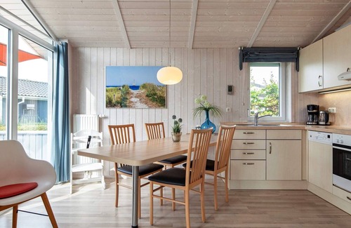 Lensterstrand House | 4 person holiday home in GROEMITZ