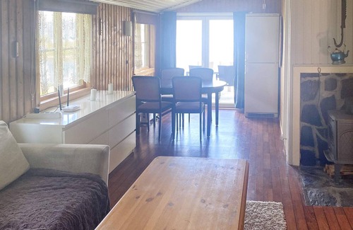 Lindas House | 4 person holiday home in LINDÅS-By Traum