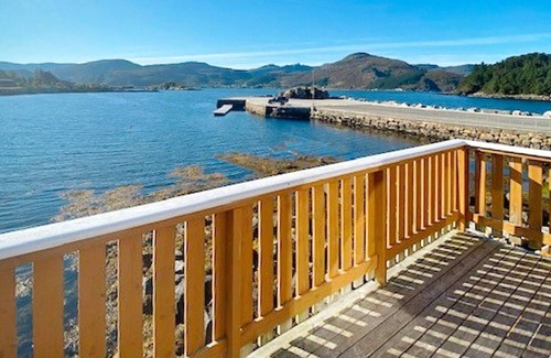 Vagsoy House | 4 person holiday home in MÅLØY-By Traum