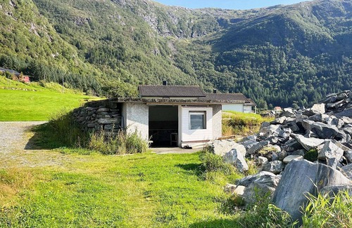 Silda Apartment | 4 person holiday home in Selje-By Traum