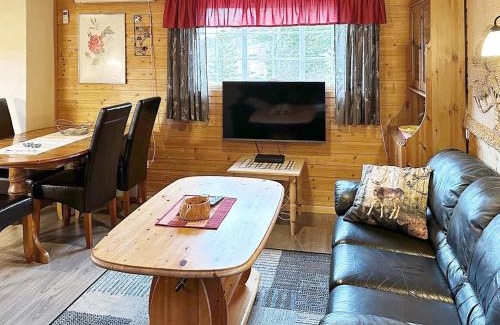 Olden House | 4 person holiday home in Lysøysundet
