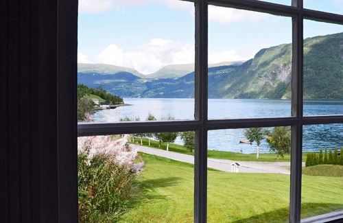 Stryn House | 4 person holiday home in Utvik-By Traum
