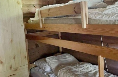 Vagsoy House | 4 person holiday home in Bryggja