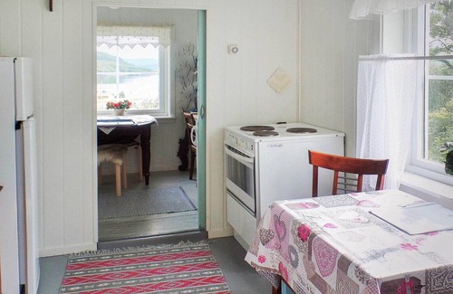 Dyroy Municipality House | 4 person holiday home in Skatvik-By Traum