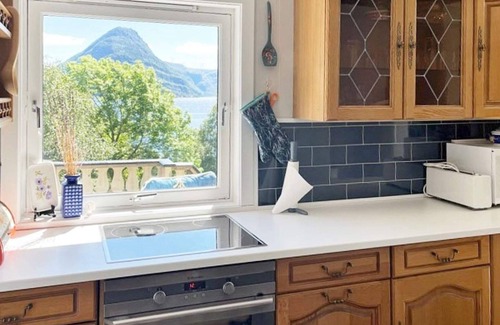 Bremanger House | 4 person holiday home in Svelgen-By Traum