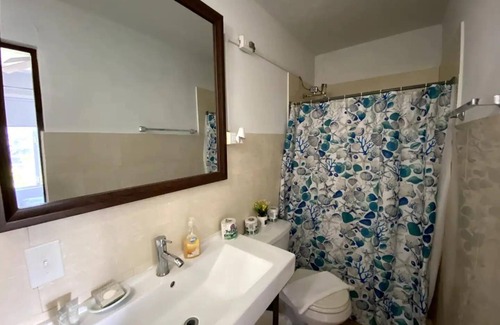 Guaniquilla Hotel | #4 Playa Domes, Room in Boutique hotel just yards from Ocean.
