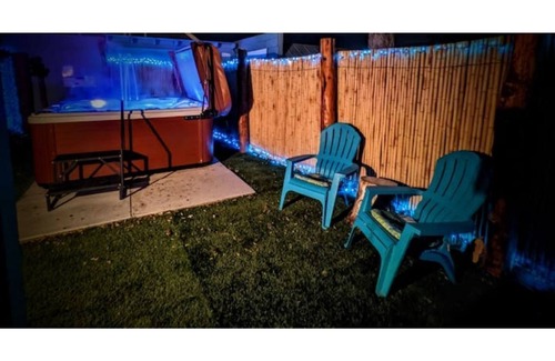 Carson City House | #4-Private Hot Tub*Near Tahoe, Reno & Airport*Free parking*Free fast Wifi*PetsOK