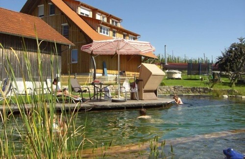 Bodnegg Apartment | 4-room vacation apartment (Reneklode and Kastanie), 100sqm, 3 bedrooms, max. 7 persons