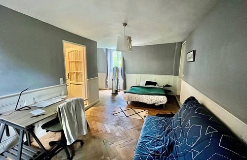 Etival-les-le-Mans Bed & Breakfast | 4 rooms sleeping 12 with swimming pool and fully equipped kitchen Le Mans/Circuit 24H