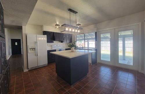 Fort Worth House | 4-Season Beauty with pool in Fort Worth