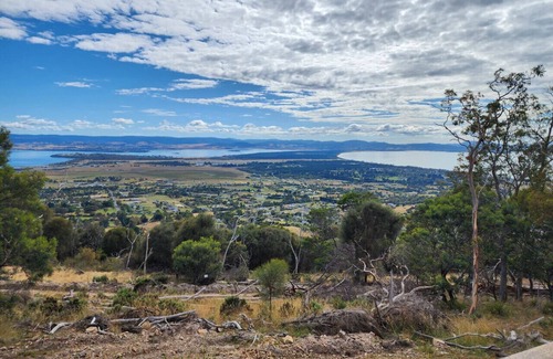 Mount Rumney House | 4 Seaview Devil Mt Rumney Escapes