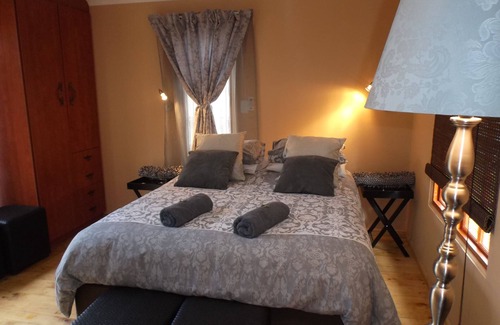 Schoemanshoek House | 4 star Accommodation Oudtshoorn, Klein Karoo,Garden Route