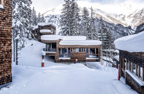 Großdorf Ski Chalet | 4-star apartment directly at the piste