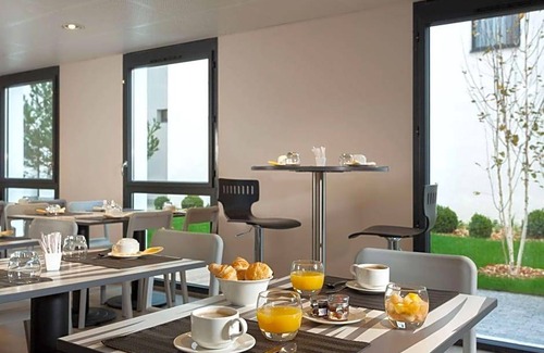 Perrache Hotel | 4-Star Hotel ∙ Aparthotel Adagio Lyon Patio Confluence