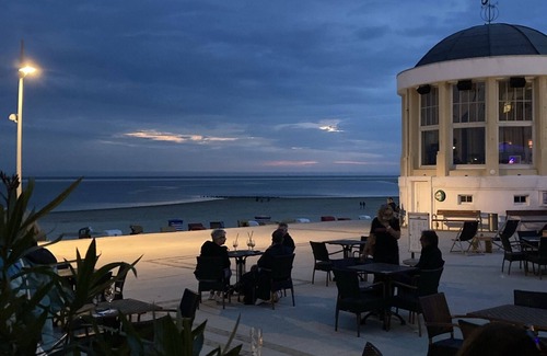 Borkum Apartment | 4-star ground floor apartment, quiet with sun terrace, close to the beach and central