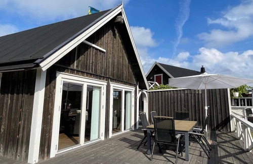 Drottningskar House | 4 star holiday home in Drottningskär