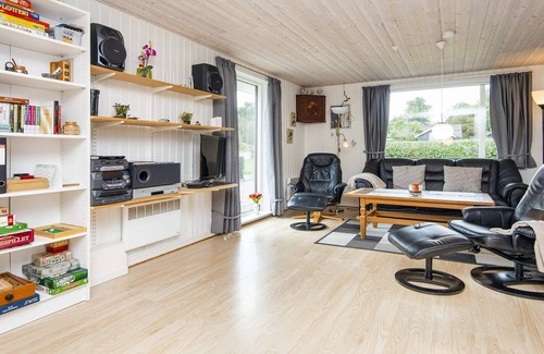 Hejlsminde Strand House | 4 star holiday home in Hejls-By Traum
