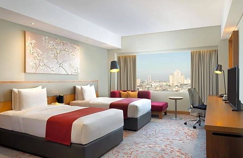 Chinatown Hotel | 4-Star Hotel ∙ Holiday Inn & Suites Jakarta Gajah Mada, an IHG Hotel