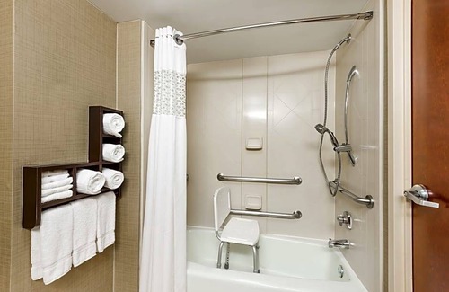 Springfield Hotel | 4-Star Hotel ∙ Wingate by Wyndham Springfield VA