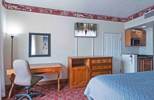 Zermatt Hotel | 4-Star Zermatt Resort King Suite Only 15 Mins to Park City!
