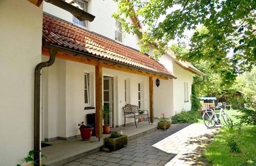 Bischofsgruen Apartment | 4 Sterne Ferienwohnung mit Sonnenterrasse und Reitmoeglichkeit