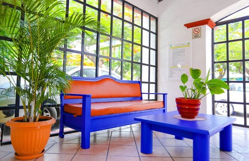 Downtown Cancun Hotel | 4 Units | City & Beach Getaway | Poolside Stay Near Hotel Zone & Local Markets
