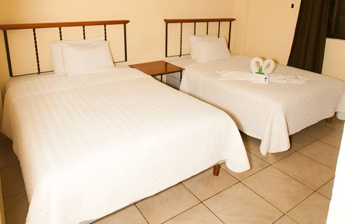 Downtown Cancun Hotel | 4 Units | City & Beach Getaway | Poolside Stay Near Hotel Zone & Local Markets