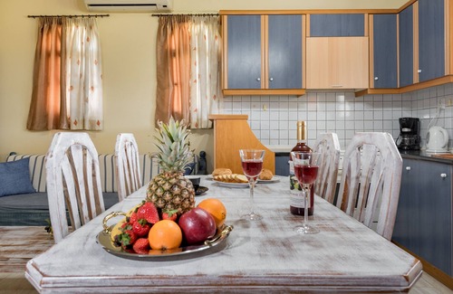 Zakynthos House | 4 villas in a green vineyard