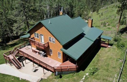 Hill City Cabin | 4 wheeling and snowmobiling heaven