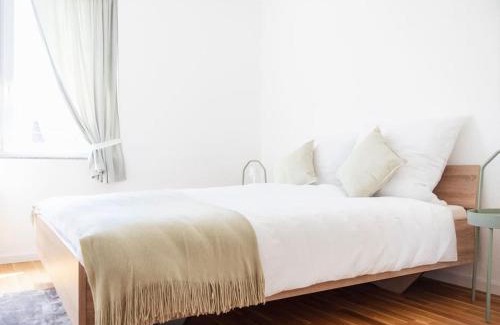 Leinfelden-Echterdingen Apartment | 4-Zimmer-Apartment - Messe - Airport - Tiefgarage - 3-Schlafzimmer - Küche