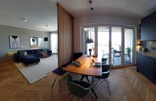 Obere Au Apartment | 4-zimmer Designerwohnung mit Blick Über die Dächer Münchens - R 84