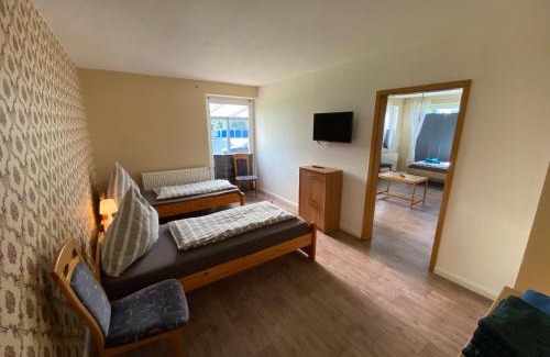 Sudbrookmerland Apartment | 4-ZIMMERWOHNUNG,KÜCHE, INTERNET,PARKPLATZ,EMDEN,IHLOW,AURICh