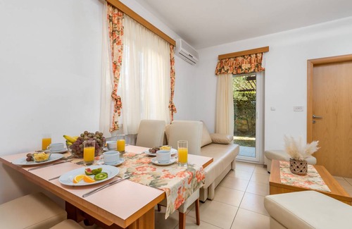 Rab Apartment | 40 m² Apartment ∙ 1 bedroom ∙ 4 guests