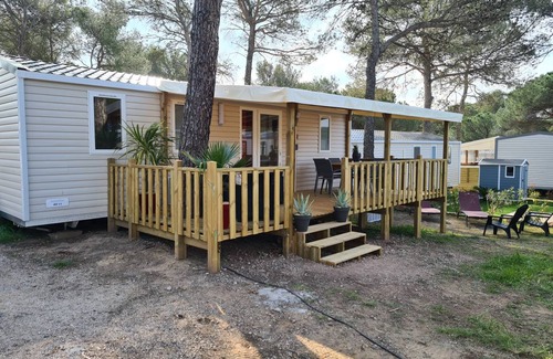 Puget-sur-Argens RV Rental | 40 m² Mobile home ∙ 3 bedrooms ∙ 6 guests