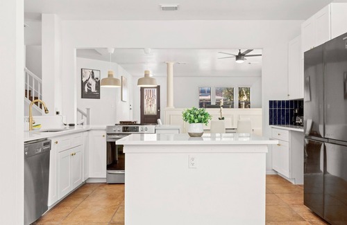 North San Antonio - SAT House | 40% Monthly Discount Modern 5 Bedrooms in SA Chef Kitchen, Game Lounge