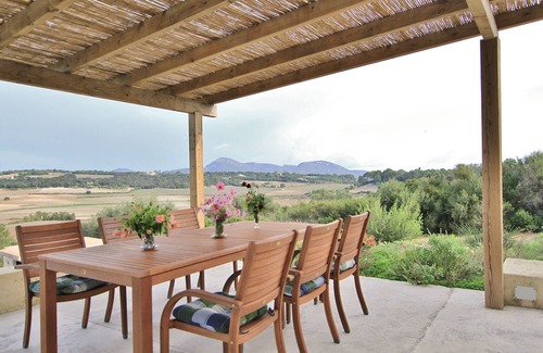 Manacor Cottage | 40% off Halloween. For the holidays of 2026.