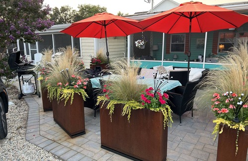 Rehoboth by the Sea Cottage | 40 yards from the beach, heat/ac splits, 4 season rental, pet friendly!