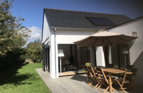 Benodet House | 400 m from the beach, single storey house open on enclosed garden