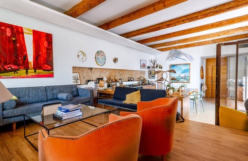 Serignan-du-Comtat House | 400 m² House ∙ 6 bedrooms ∙ 10 guests