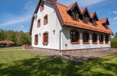 Grunwald House | 400 m² House ∙ 1 bedroom ∙ 25 guests