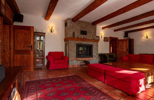 Grunwald House | 400 m² House ∙ 1 bedroom ∙ 25 guests