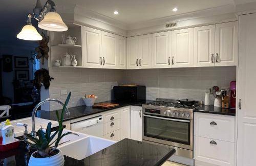 Dee Why House | 400 m² House ∙ 4 bedrooms ∙ 8 guests