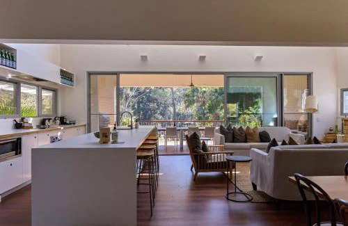 Pearl Beach House | 400 m² House ∙ 5 bedrooms ∙ 8 guests