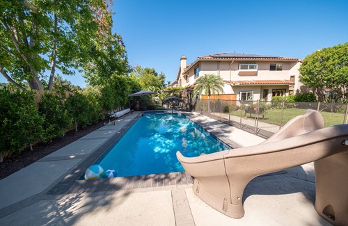 Carmel Valley House | 4000 sqft House with Private Pool, Spa & Sauna, 10 mins to Del Mar beach