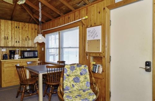Kitty Hawk Cottage | 4025 Neaptide * Oceanfront * Walk to Food & Shops