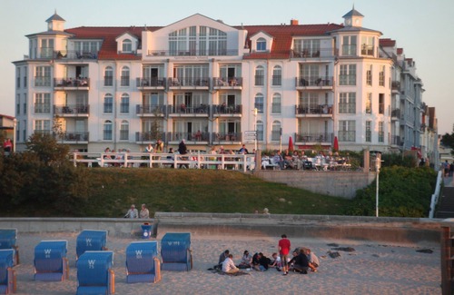 Kuhlungsborn Ost Apartment | (408) 3- room apartment -direct lake view - apartment house Atlantik