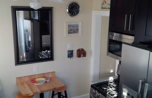 Gold Coast Condo | 408 Twenty Second St. 2nd Floor Unit Block To Beach And Boardwalk