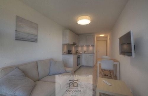 Monteiller Apartment | 40m2 apartment for 2 persons with possibility to ski directly to the lodging. The apt. was partially