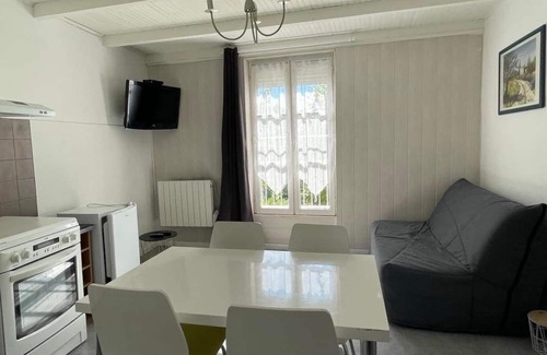 Les Mees Apartment | 40m2 furnished classified 2 ** bright Les Mées 04190