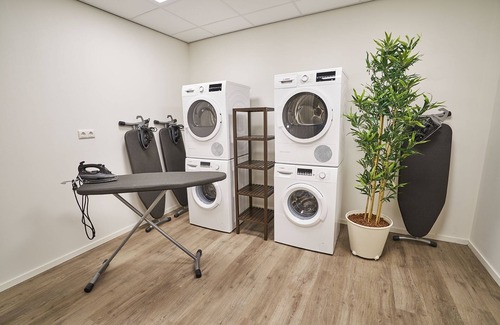 Badhoevedorp Apartment | 40m2 Studio | Near Amsterdam & Schiphol